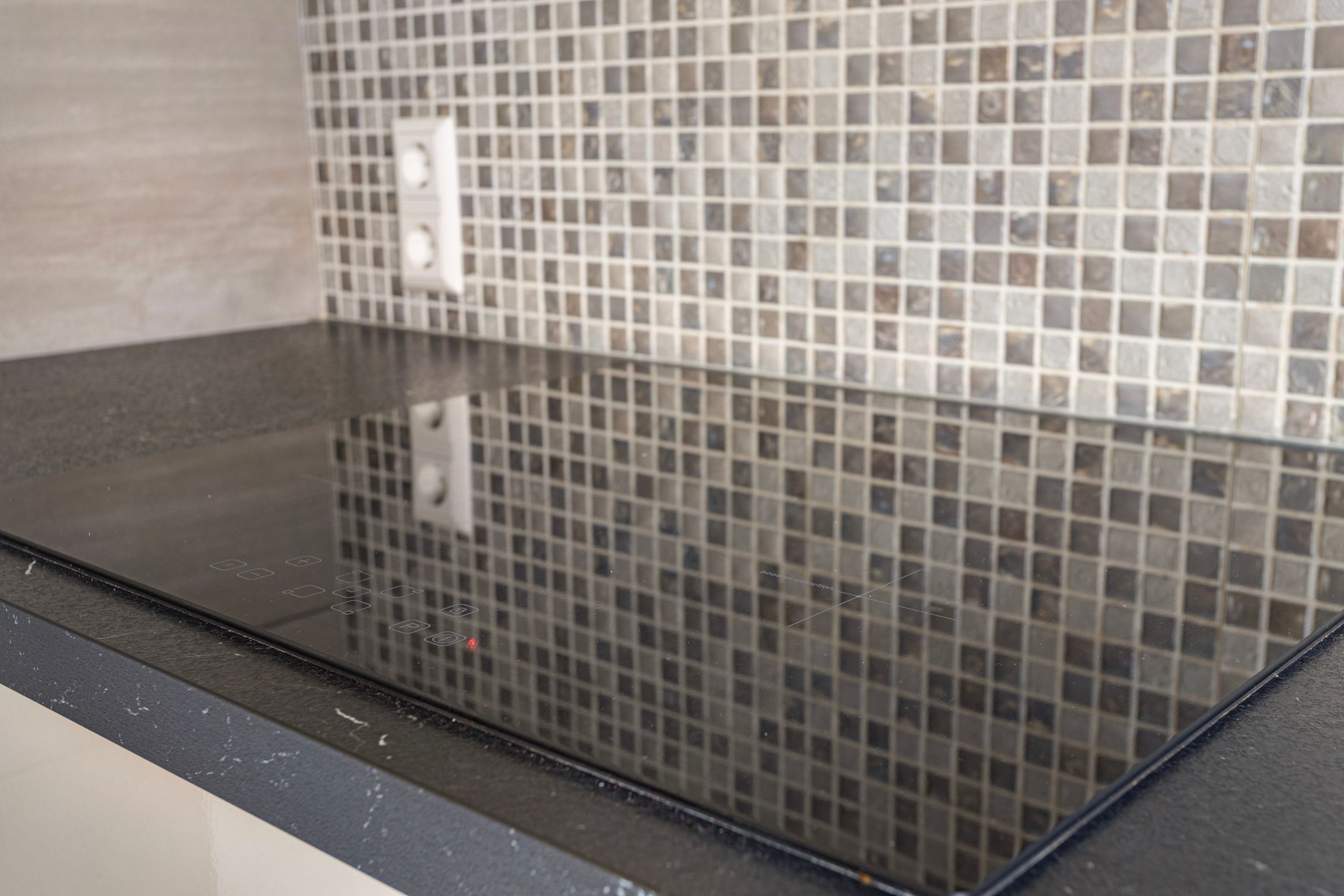 Foto 15 van Montgomerystraat 8