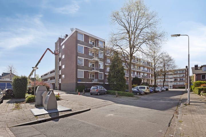 Foto 6 van Van Brakelstraat 50