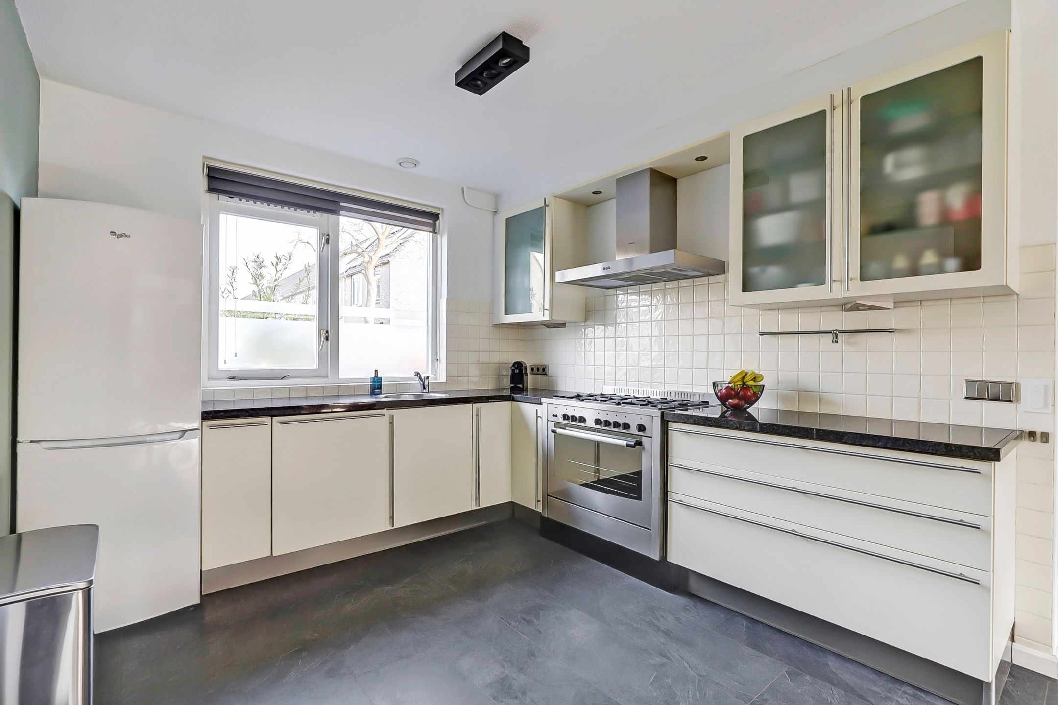 Foto 3 van Bermudablauw 52