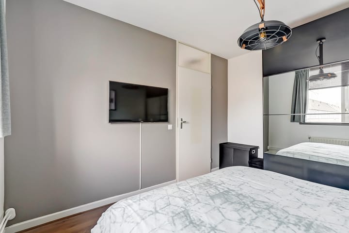 Foto 27 van Bermudablauw 52