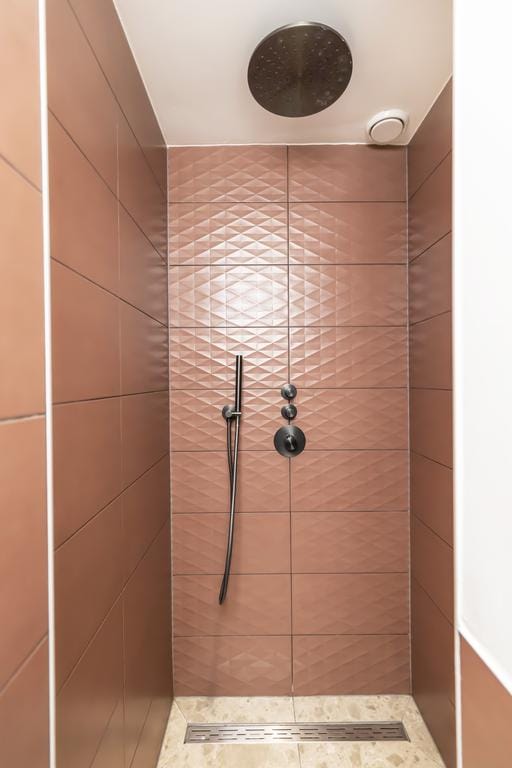 Photo 21 of Geldersekade 11-H