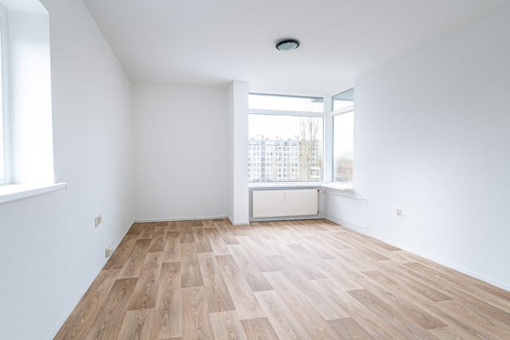 Photo 10 of Europaplein 34-B