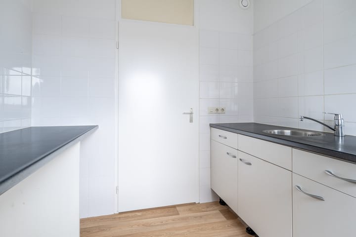 Photo 17 of Europaplein 34-B