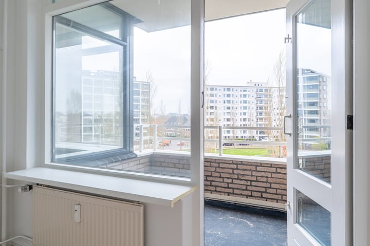 Photo 19 of Europaplein 34-B