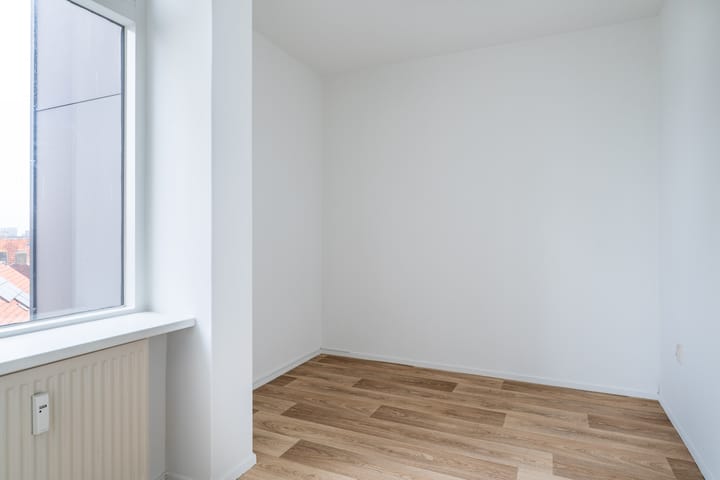 Photo 21 of Europaplein 34-B