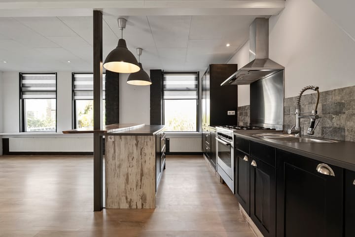 Foto 7 van Burg. Lovinkstraat 18