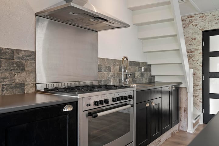 Foto 9 van Burg. Lovinkstraat 18