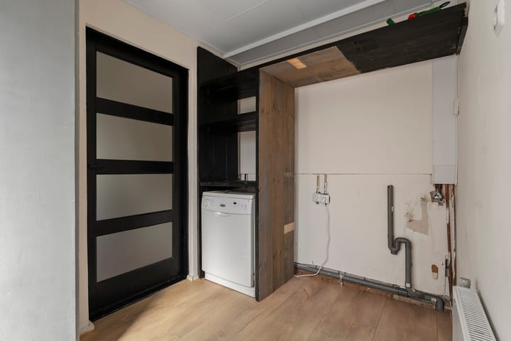 Foto 13 van Burg. Lovinkstraat 18