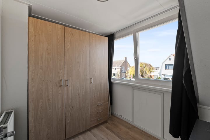 Foto 23 van Burg. Lovinkstraat 18