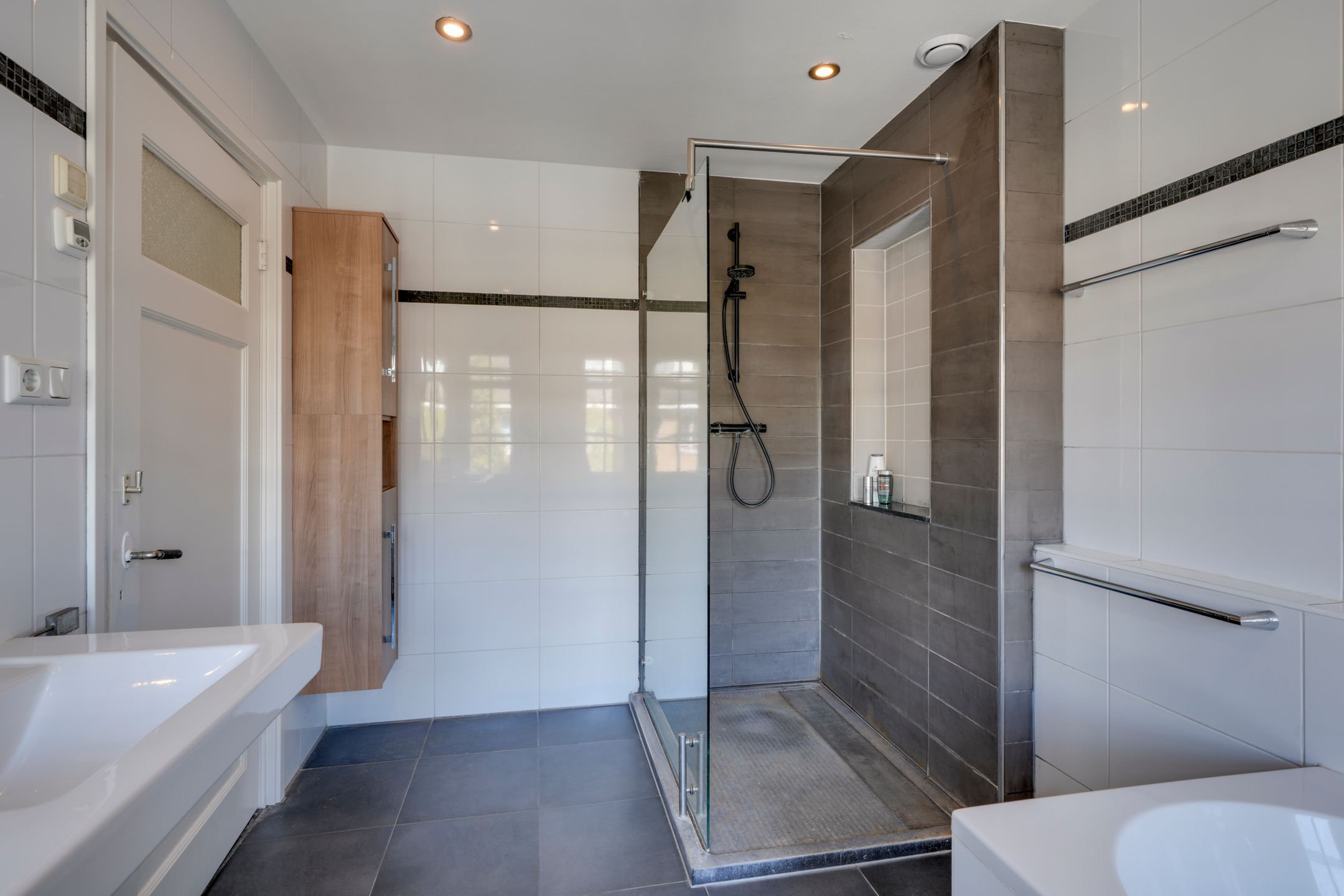 Photo 21 of Prof. Ritzema Boslaan 88