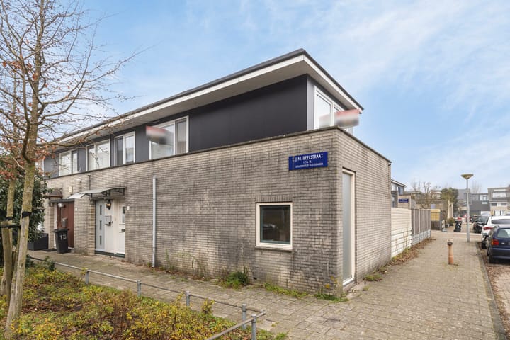 Bekijk foto van L.J.M. Beelstraat 15