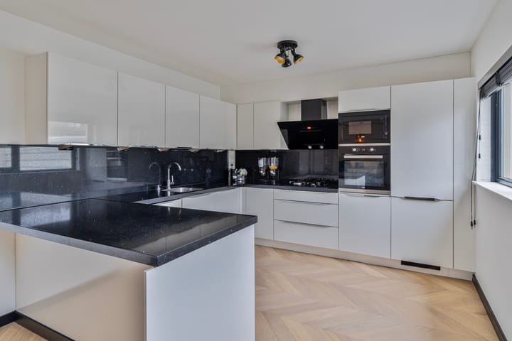 Foto 3 van L.J.M. Beelstraat 15