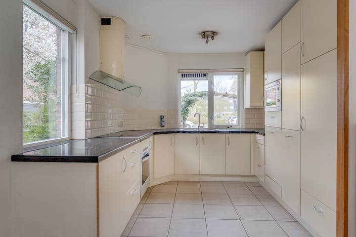 Photo 11 of Saturnus 41