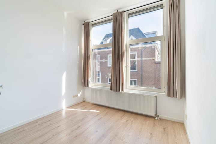 Foto 14 van Hendrik van Deventerstraat 62