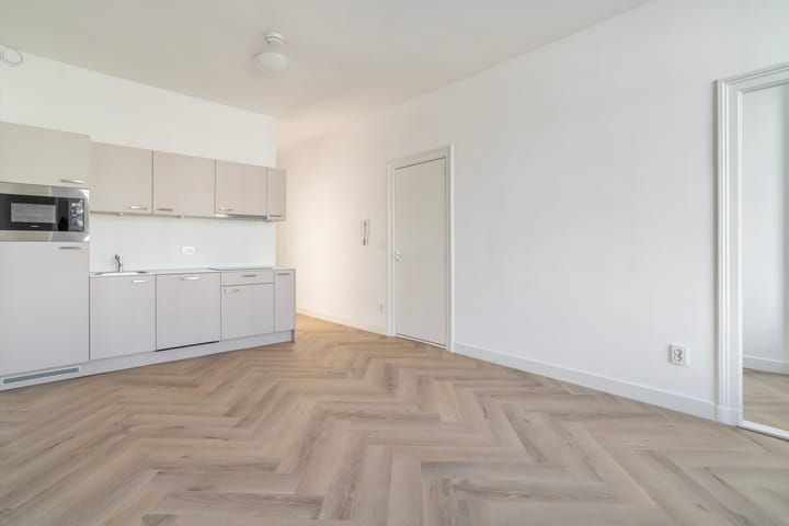 Foto 7 van Amsterdamse Veerkade 5-A