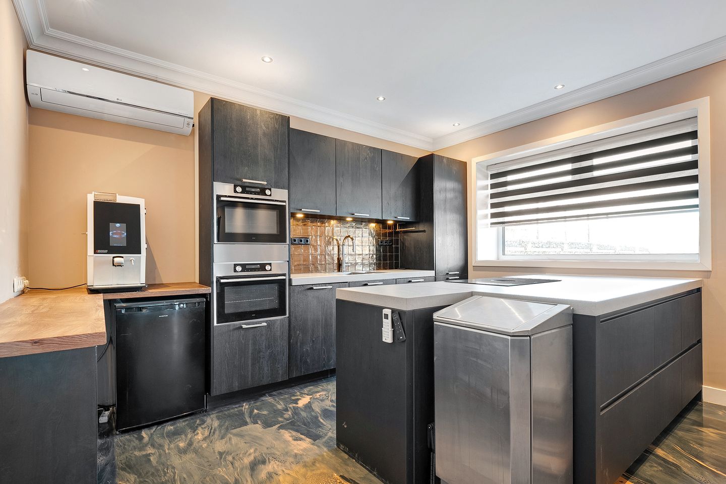 Photo 74 of Van der Pijlweg 5