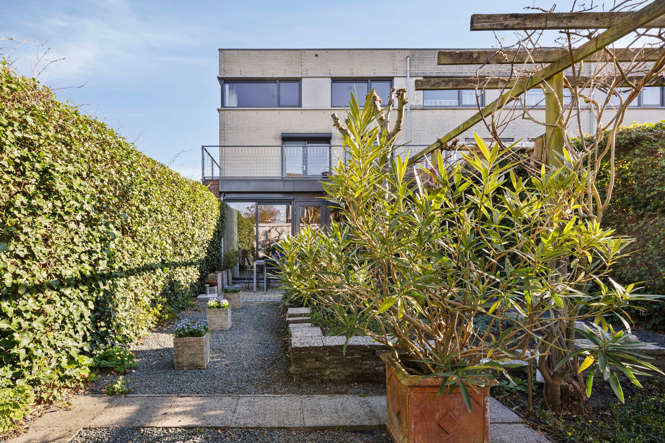 Foto 30 van Loosduinenstraat 1