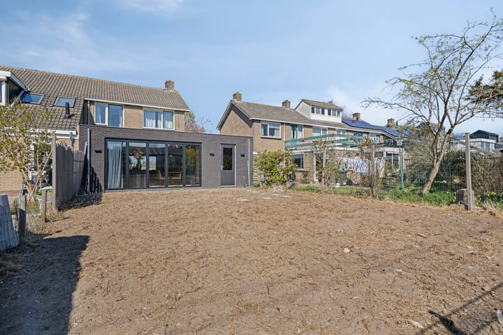 Foto 24 van Stationsweg 19