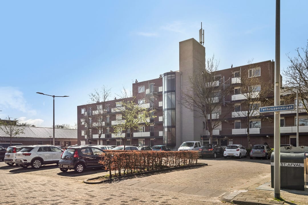 Photo 22 of Terneuzenstraat 145