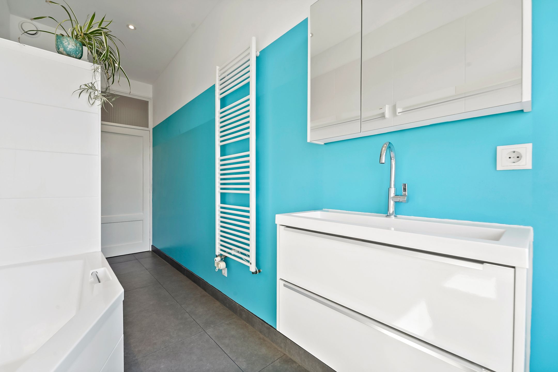 Foto 21 van Van Heutszstraat 81