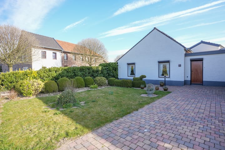 Photo 23 of Hilleshagerweg 19-A