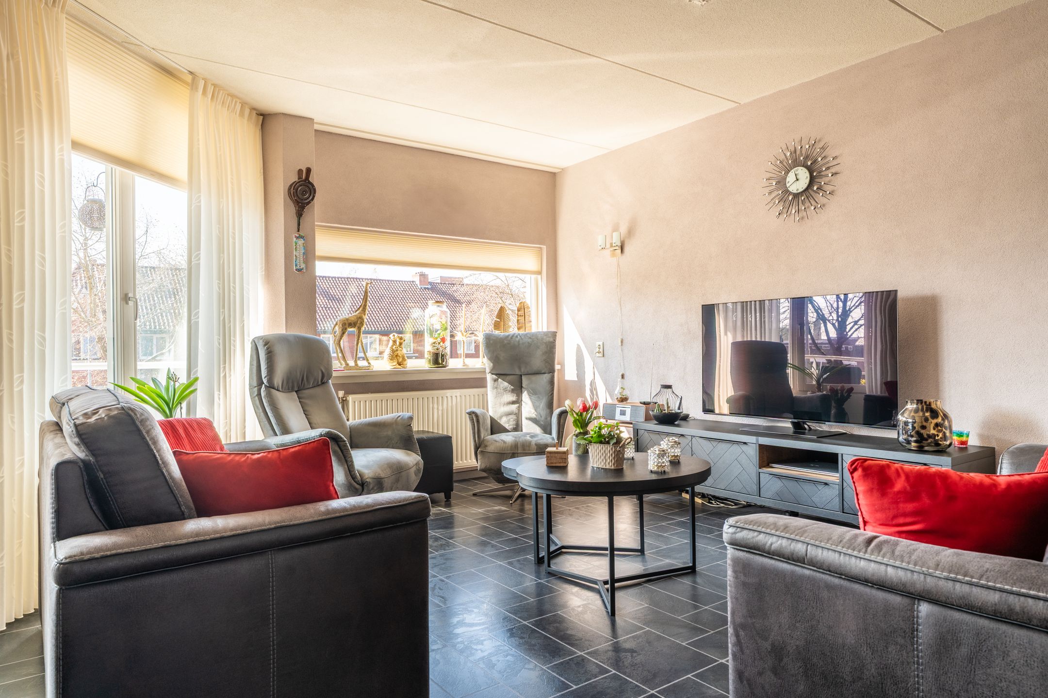 Photo 18 of Nassaustraat 37-A3