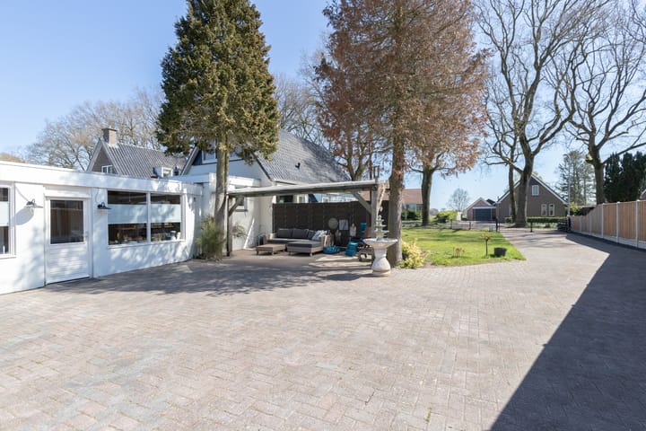 Foto 11 van Hoofdweg 49-I