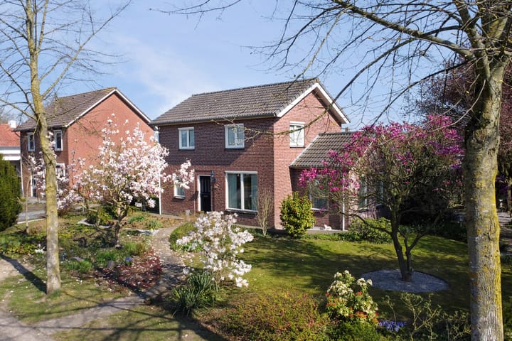 Foto 1 van Ledeackersestraat 2