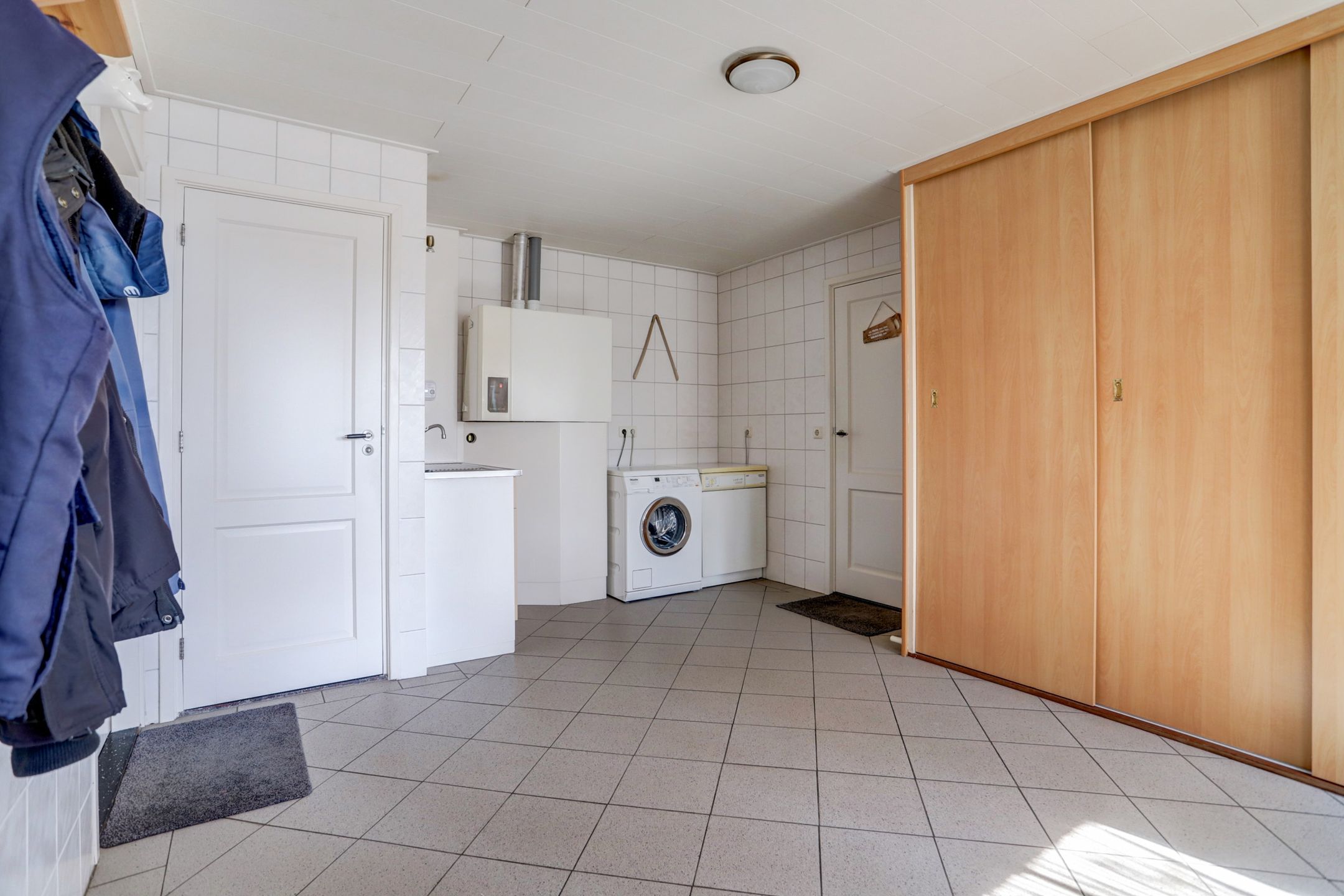 Foto 27 van Ledeackersestraat 2