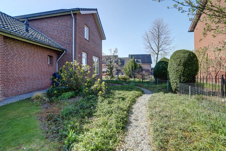 Foto 45 van Ledeackersestraat 2