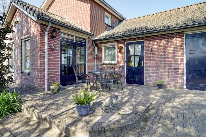 Foto 50 van Ledeackersestraat 2