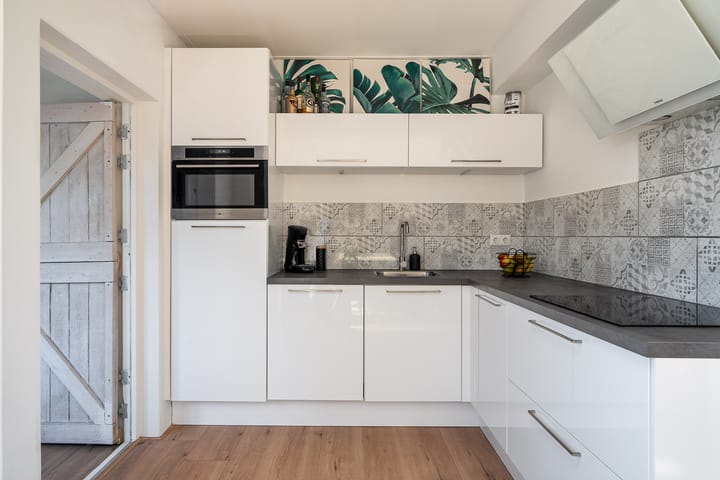 Foto 3 van Warmoezenierstraat 36