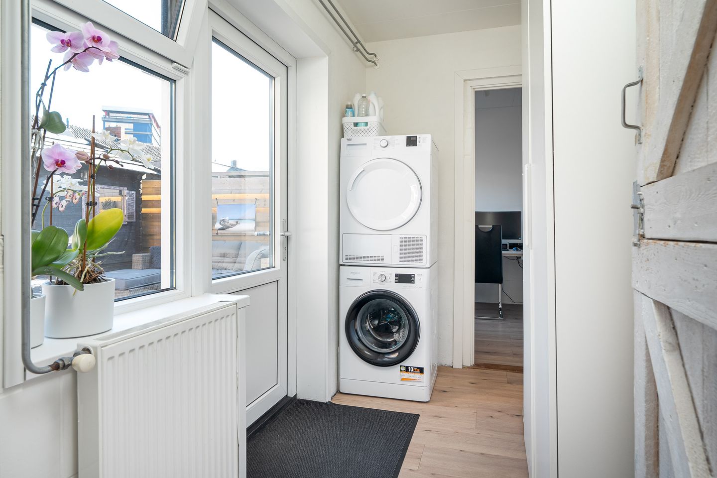 Foto 20 van Warmoezenierstraat 36