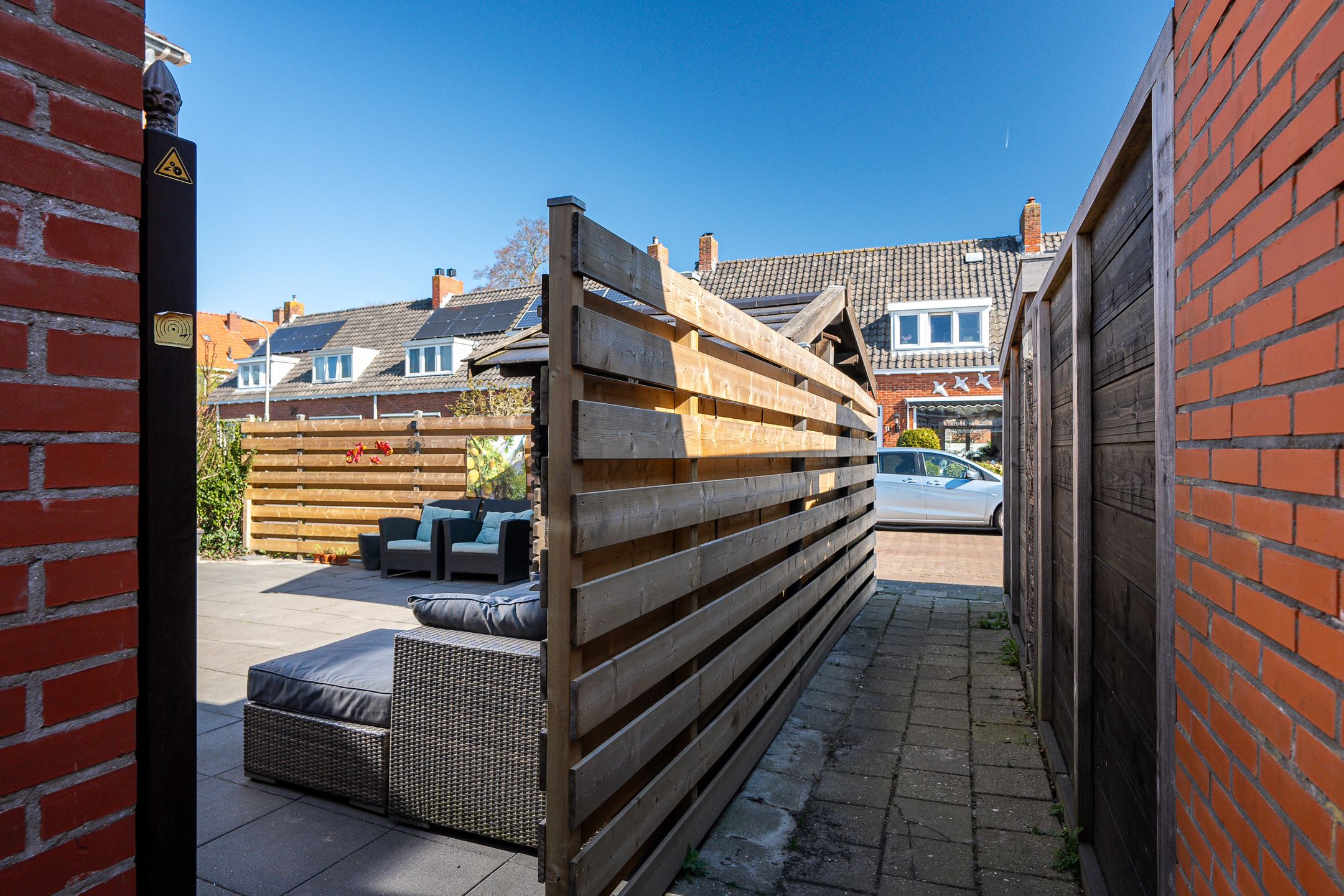 Foto 24 van Warmoezenierstraat 36