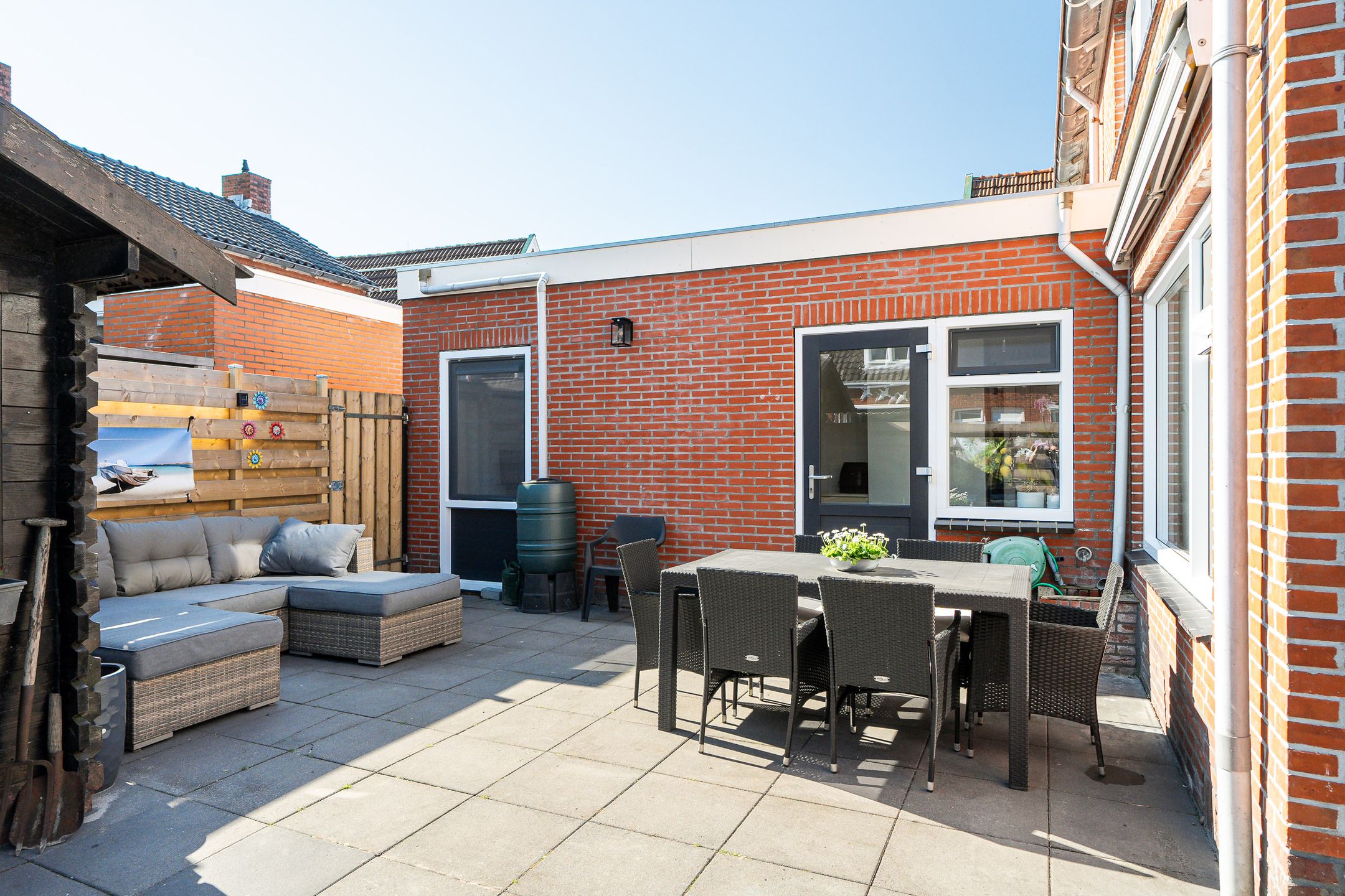 Foto 27 van Warmoezenierstraat 36