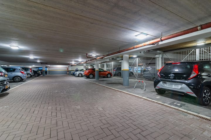 Photo 9 of Lage Nieuwstraat 323