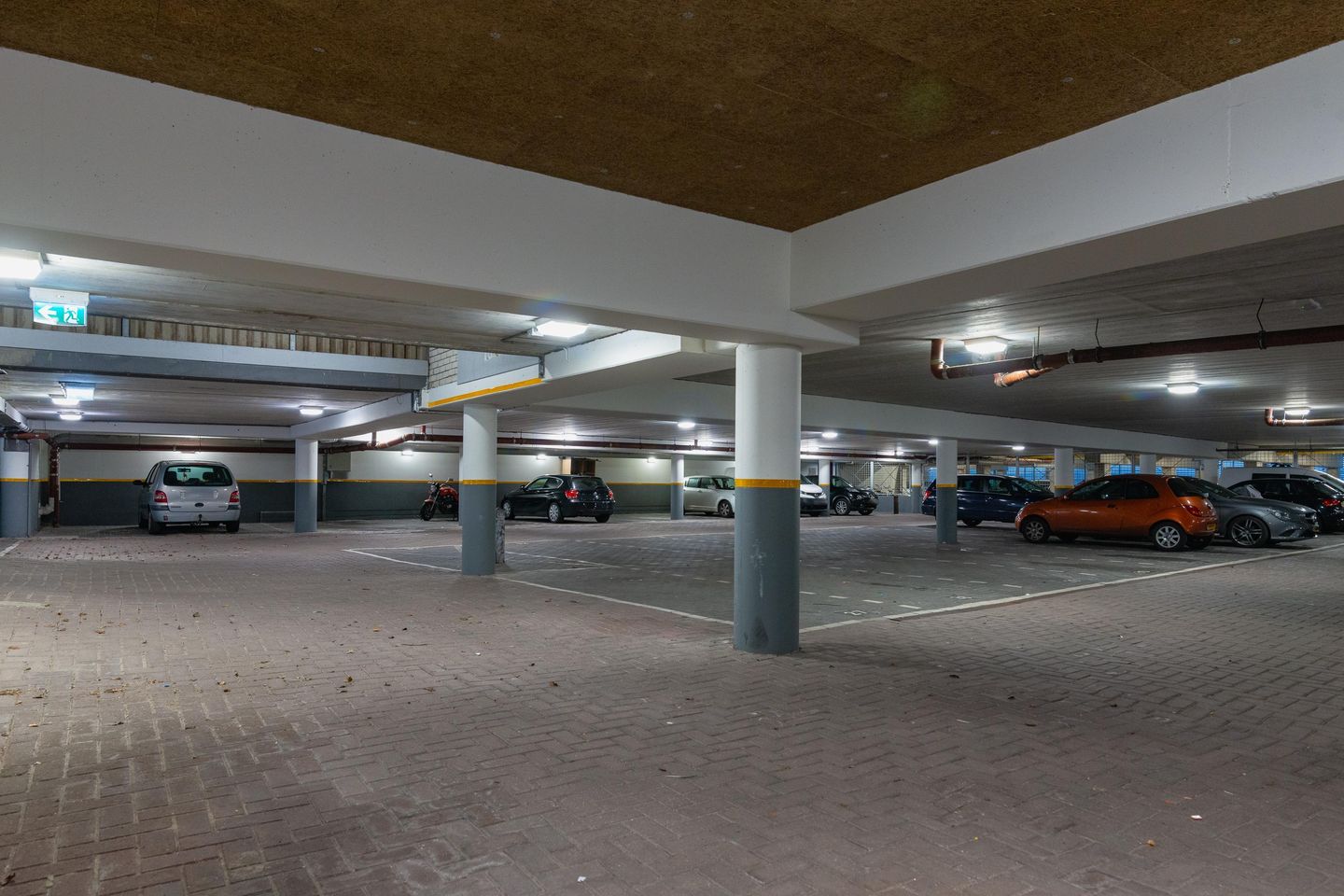 Photo 14 of Lage Nieuwstraat 323