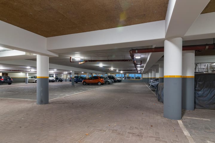 Photo 15 of Lage Nieuwstraat 323