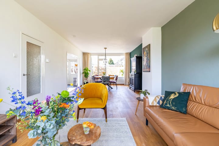 Foto 2 van Van Veldekelaan 14