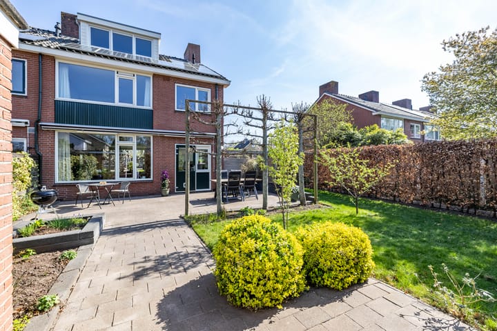 Foto 3 van Van Veldekelaan 14