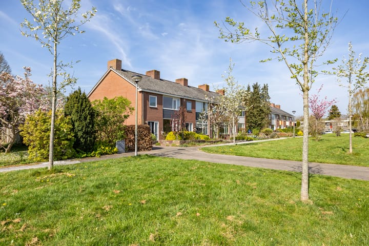 Foto 6 van Van Veldekelaan 14