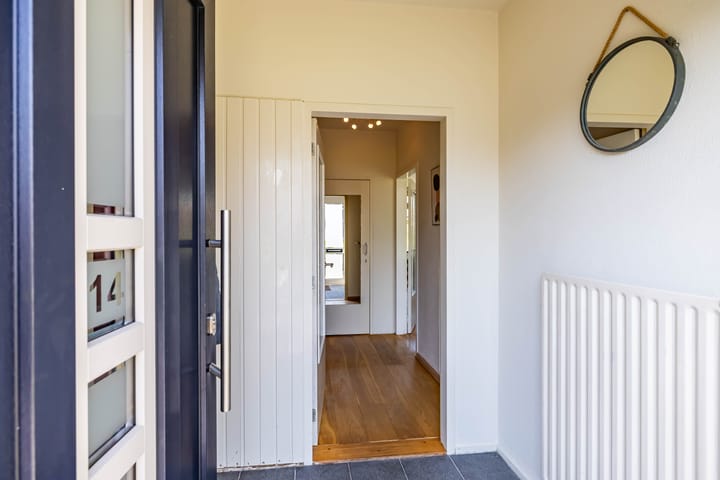 Foto 13 van Van Veldekelaan 14