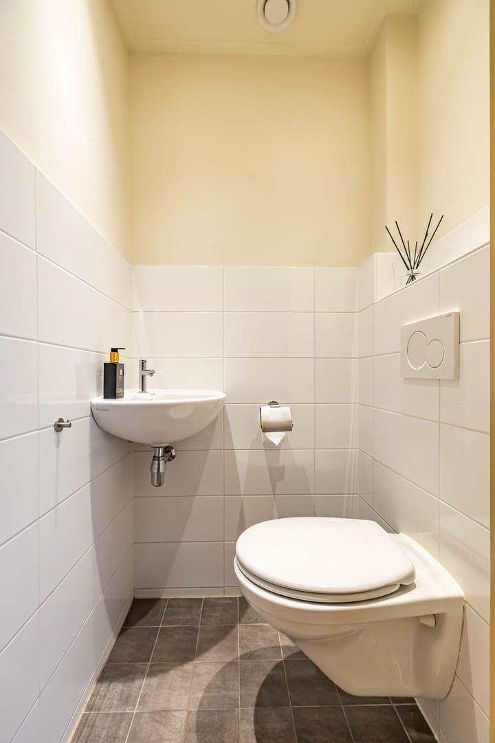 Foto 15 van Van Veldekelaan 14