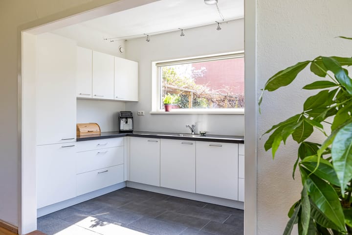 Foto 22 van Van Veldekelaan 14