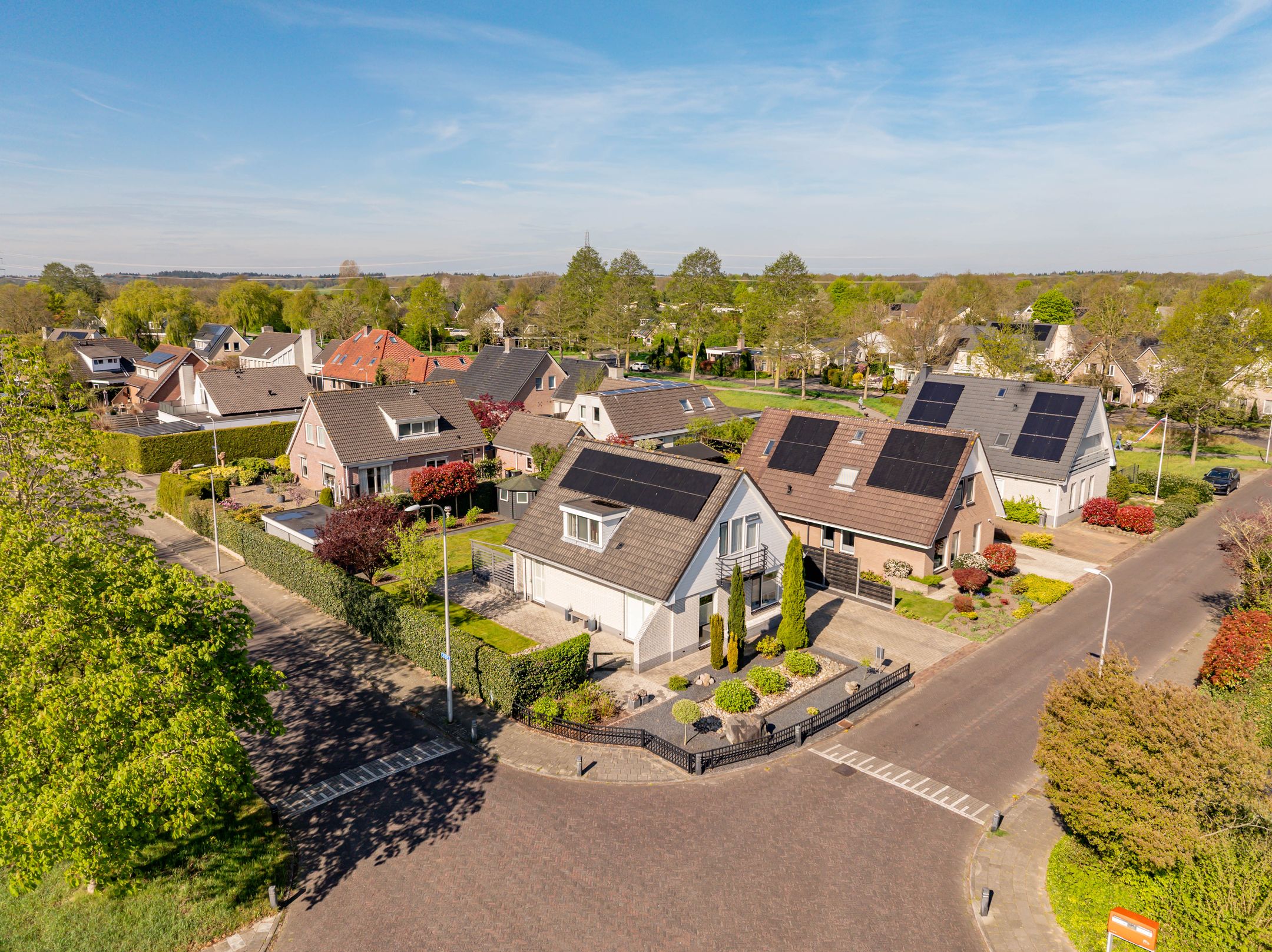 Photo 84 of Wederik 1