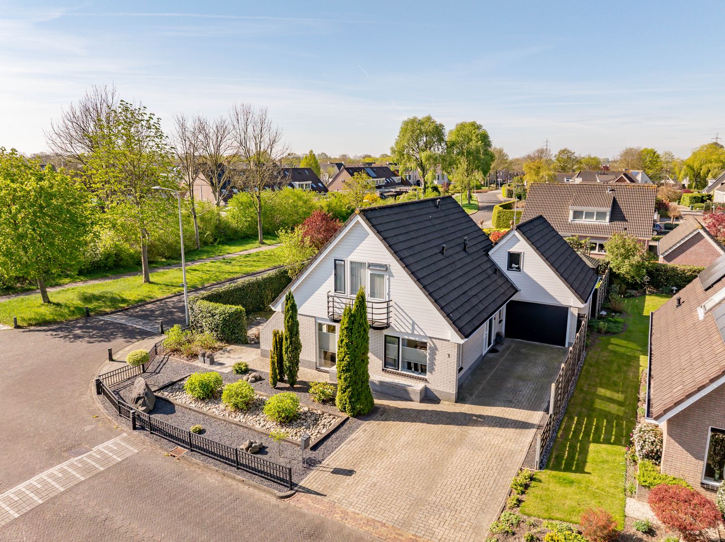 Photo 85 of Wederik 1