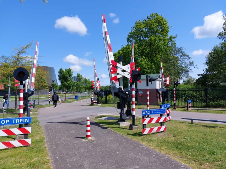 Foto 39 van Veenendaalkade 85