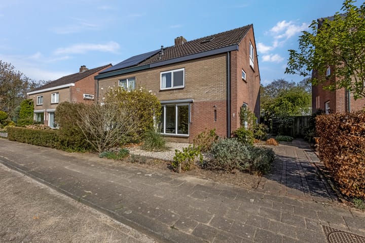 Foto 30 van Dahliastraat 7