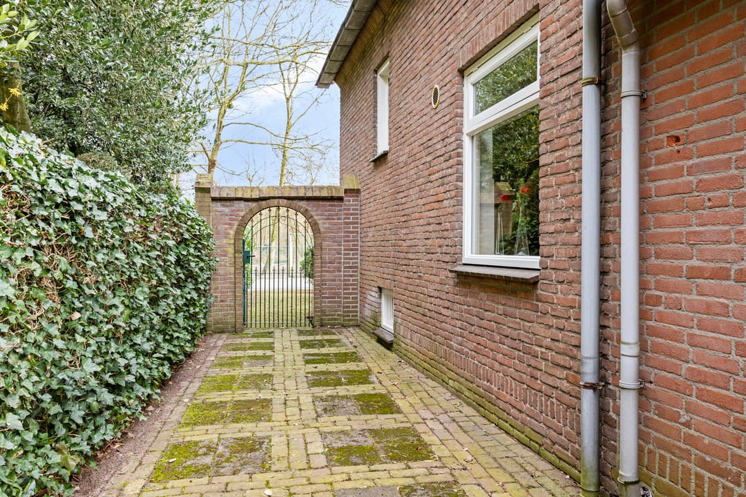 Photo 38 of Badweg 26