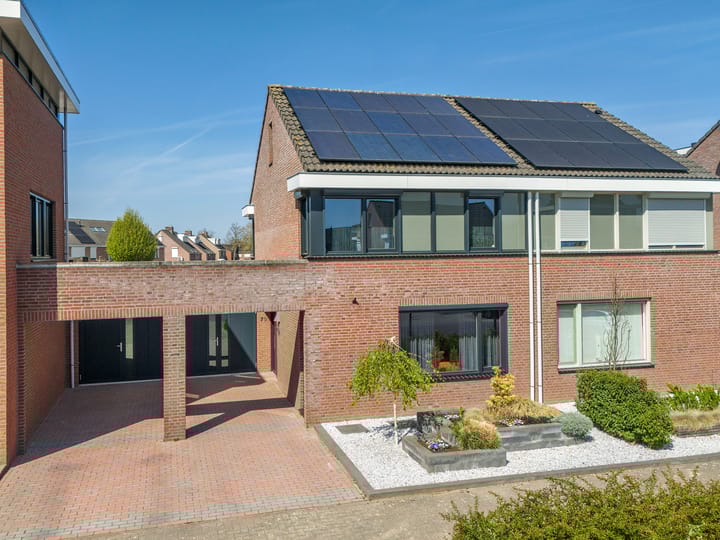 Foto 1 van Reuveltweg 70